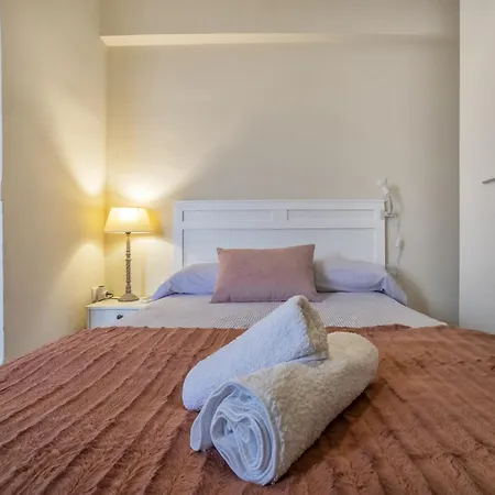 Rosas En La Balconada