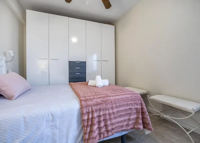 Rosas En La Balconada